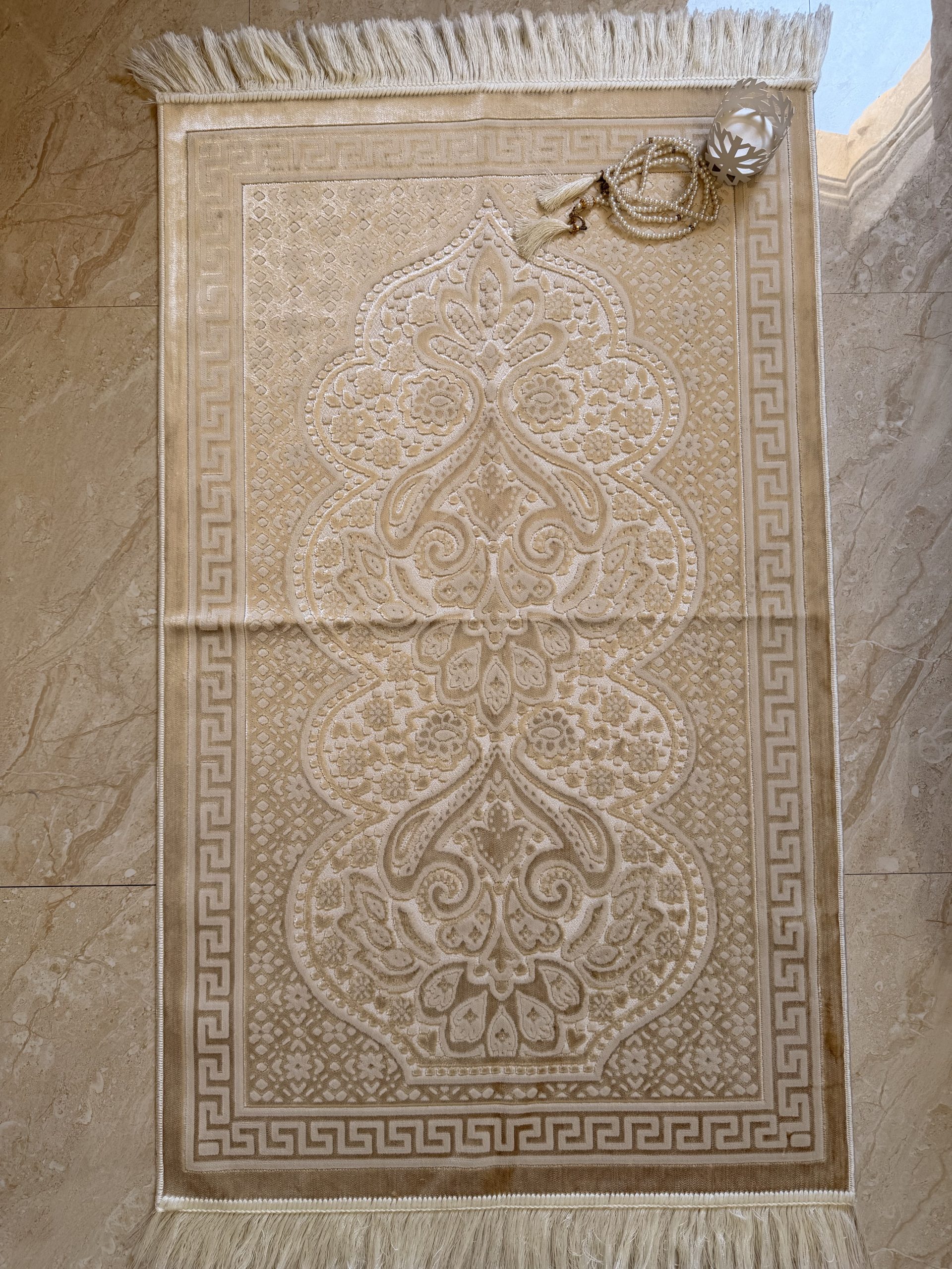Velvet Islamic Prayer Mat Turkish Luxury Janamaz Sajadah (Crean)